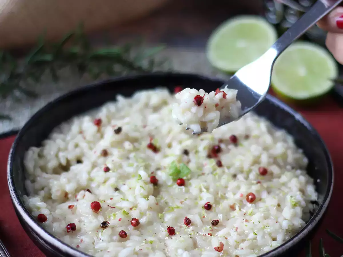 Risotto lime e pepe rosa: ricetta elegante e vegetariana per cene speciali - foto 6