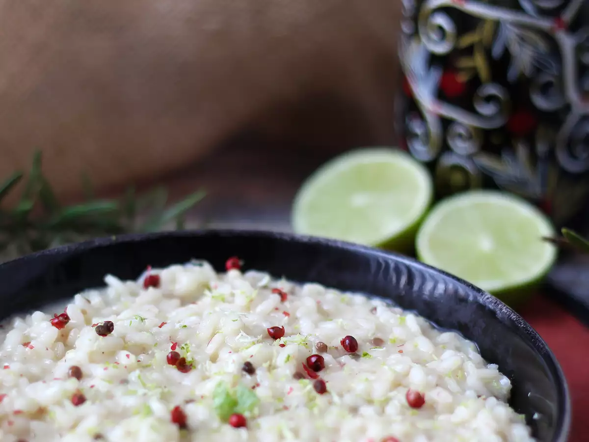 Risotto lime e pepe rosa: ricetta elegante e vegetariana per cene speciali - foto 7