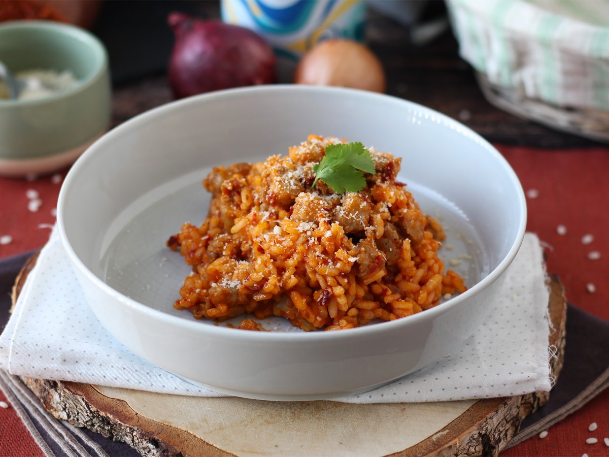 Risotto 'nduja e salsiccia, un primo piatto dal gusto intenso - foto 2