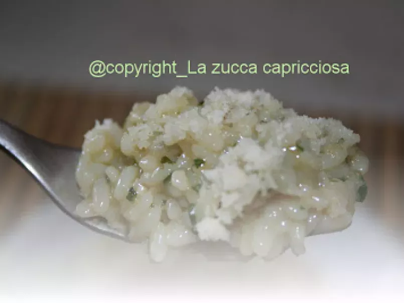 Risotto parmigiano con pesto basilico e piselli, foto 2