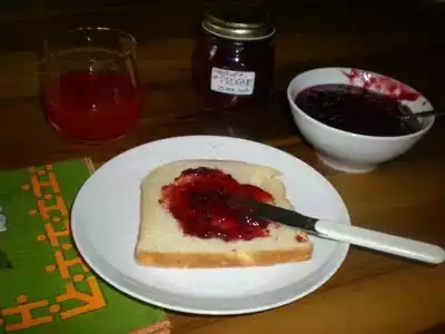 Ritorno a brux - con le marmellate di prugne, fichi, pere e cannella!