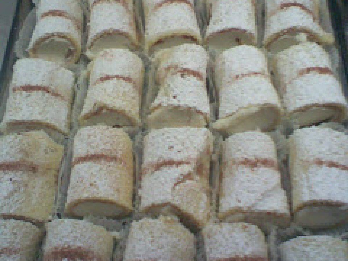 Rotolini di ricotta e cannella