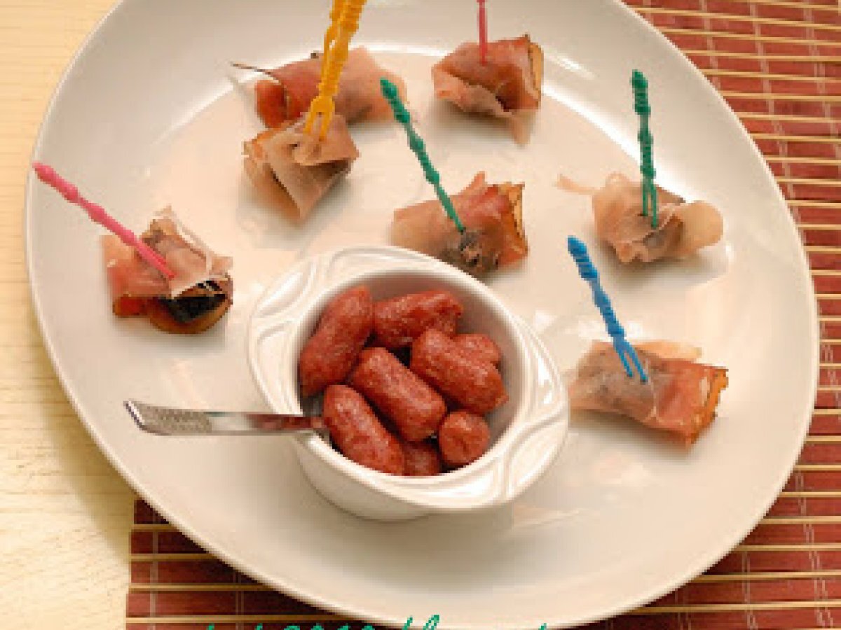 Rotolini prugne secche e speck