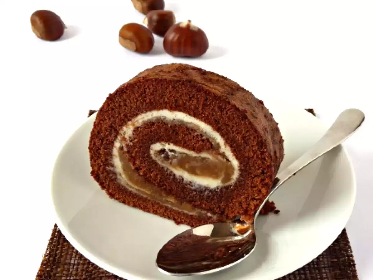Rotolo al cacao con crema di marroni e ricotta