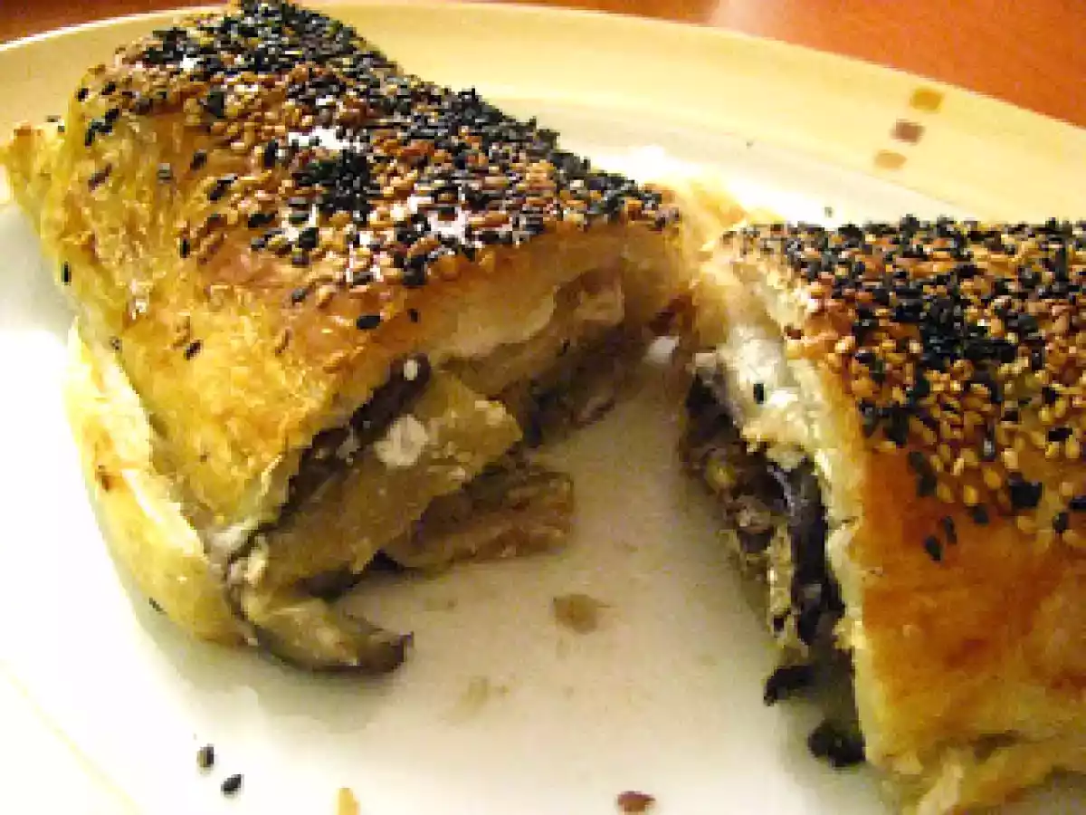 Rotolo con melanzane, ricotta di bufala e alici