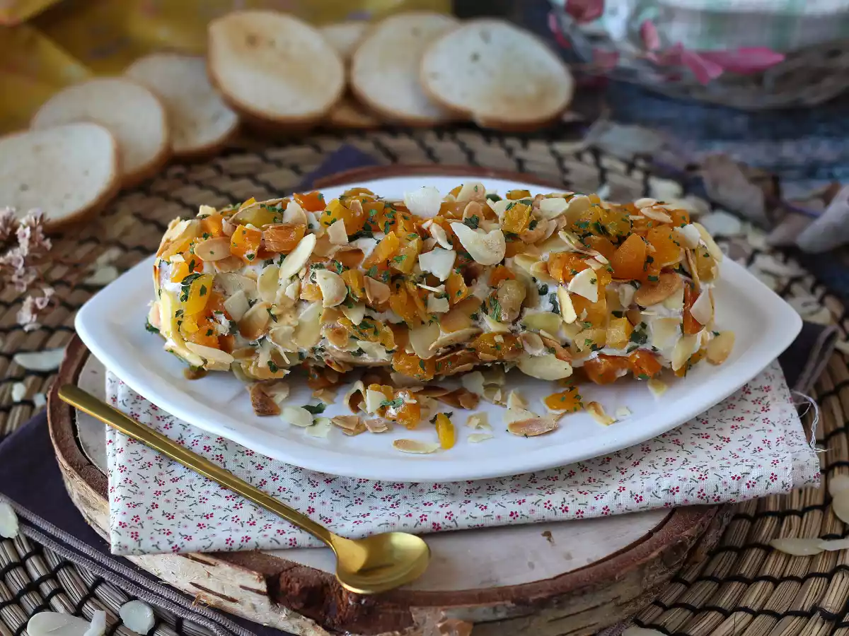 Rotolo con philadelphia, prosciutto crudo, albicocche secche e mandorle - foto 5