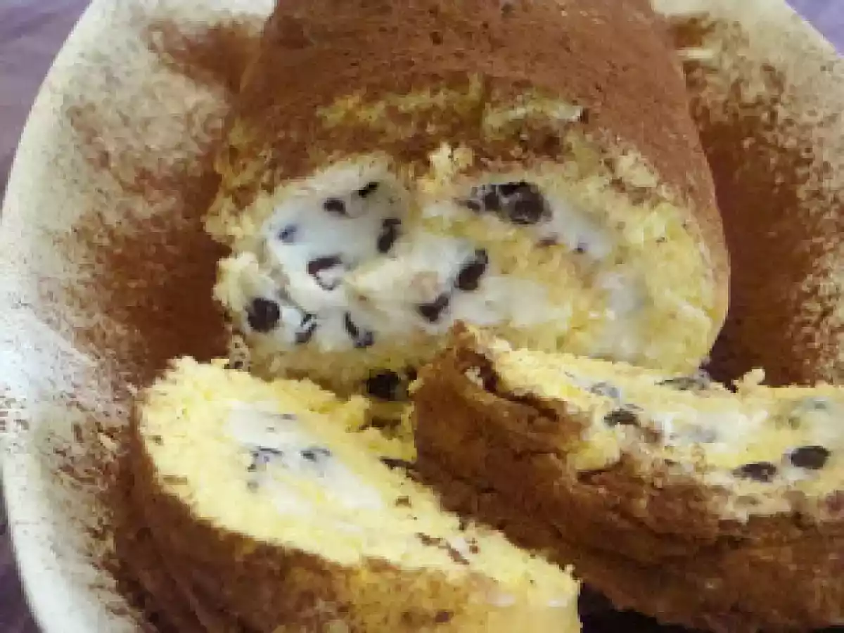 Rotolo dell'estate con ricotta e gocce di cioccolato - foto 2
