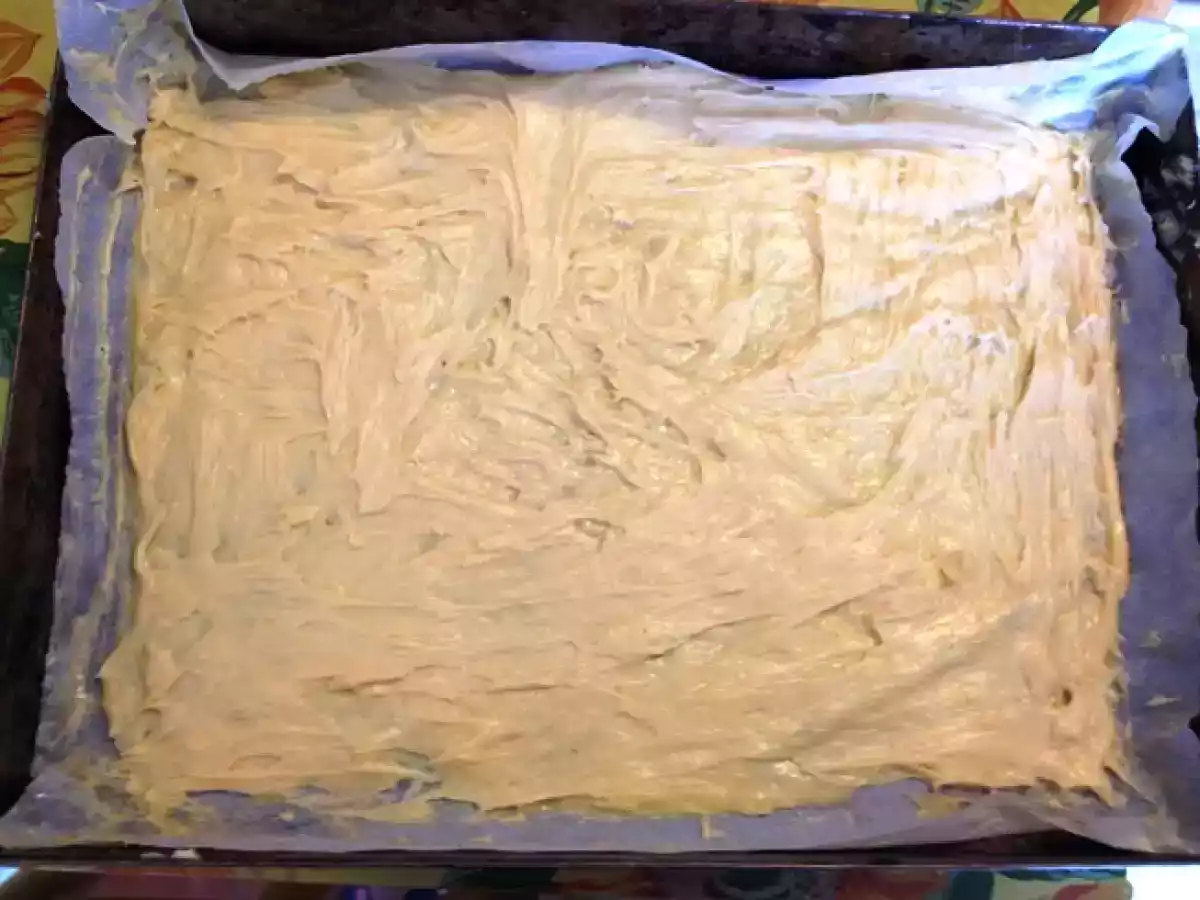 Rotolo di bigne con panna e fragole - foto 2