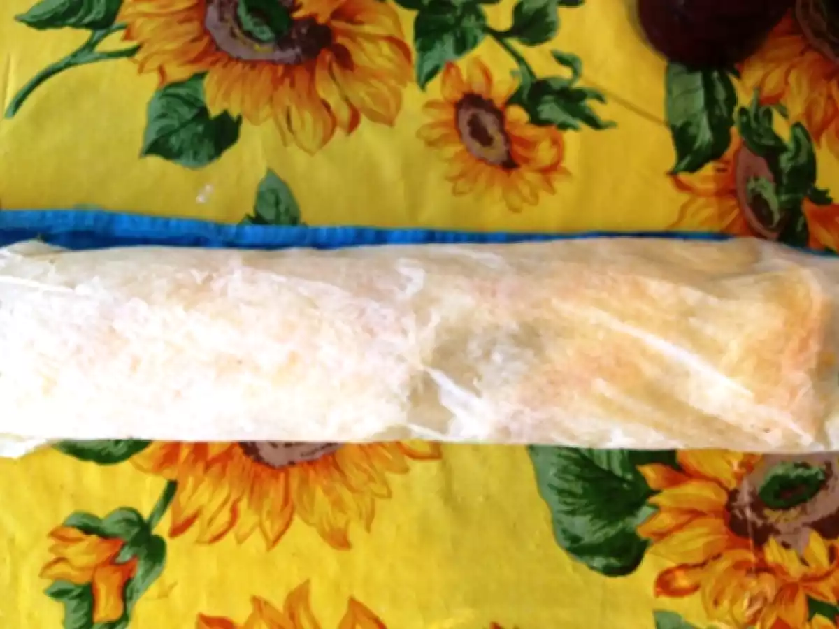 Rotolo di bigne con panna e fragole - foto 4