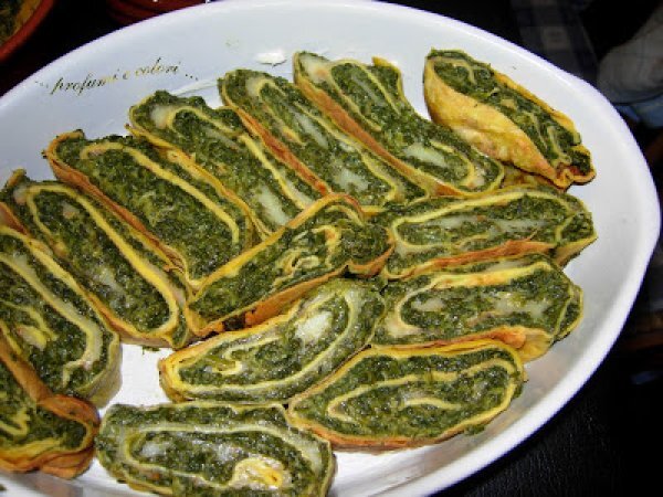 Rotolo di crepes con spinaci