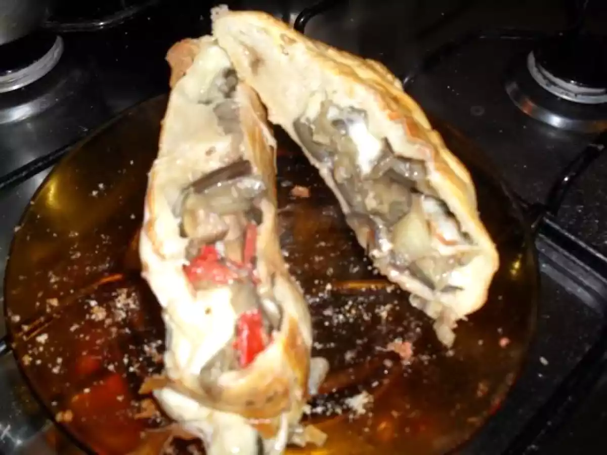 Rotolo di pasta con melanzane e provola di Anna Moroni eseguita da KILLBILL - foto 3