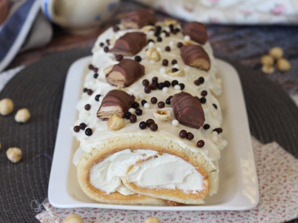 Rotolo Kinder Bueno, perfetto come dolce di compleanno o come tronchetto di Natale, foto 6