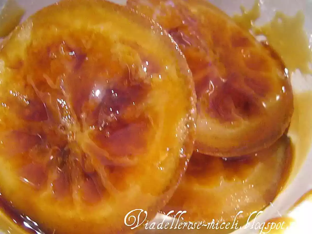 Rotolo morbido con composta di mele e arance candite. - foto 5