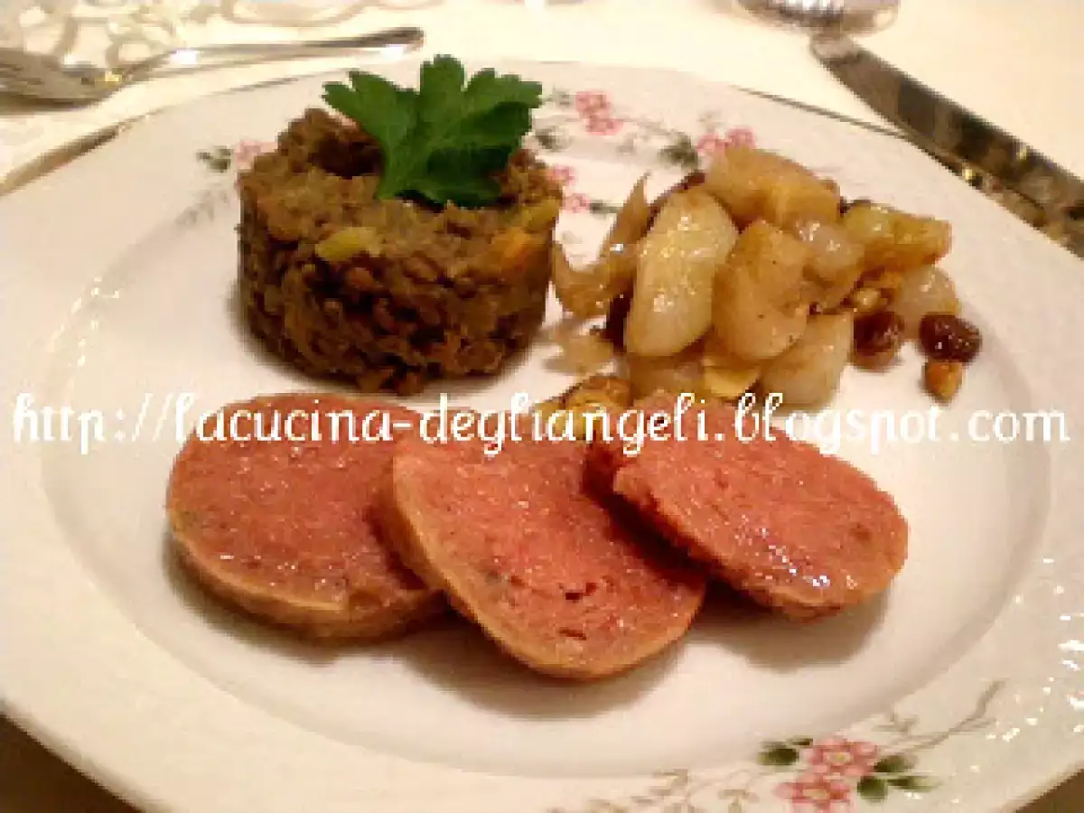 Ruote di cotechino con cipolle in agrodolce e lenticchie - foto 2