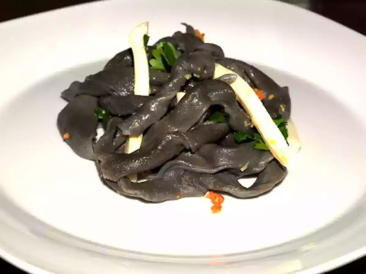 Sagne 'ncannulate con il sugo di seppia