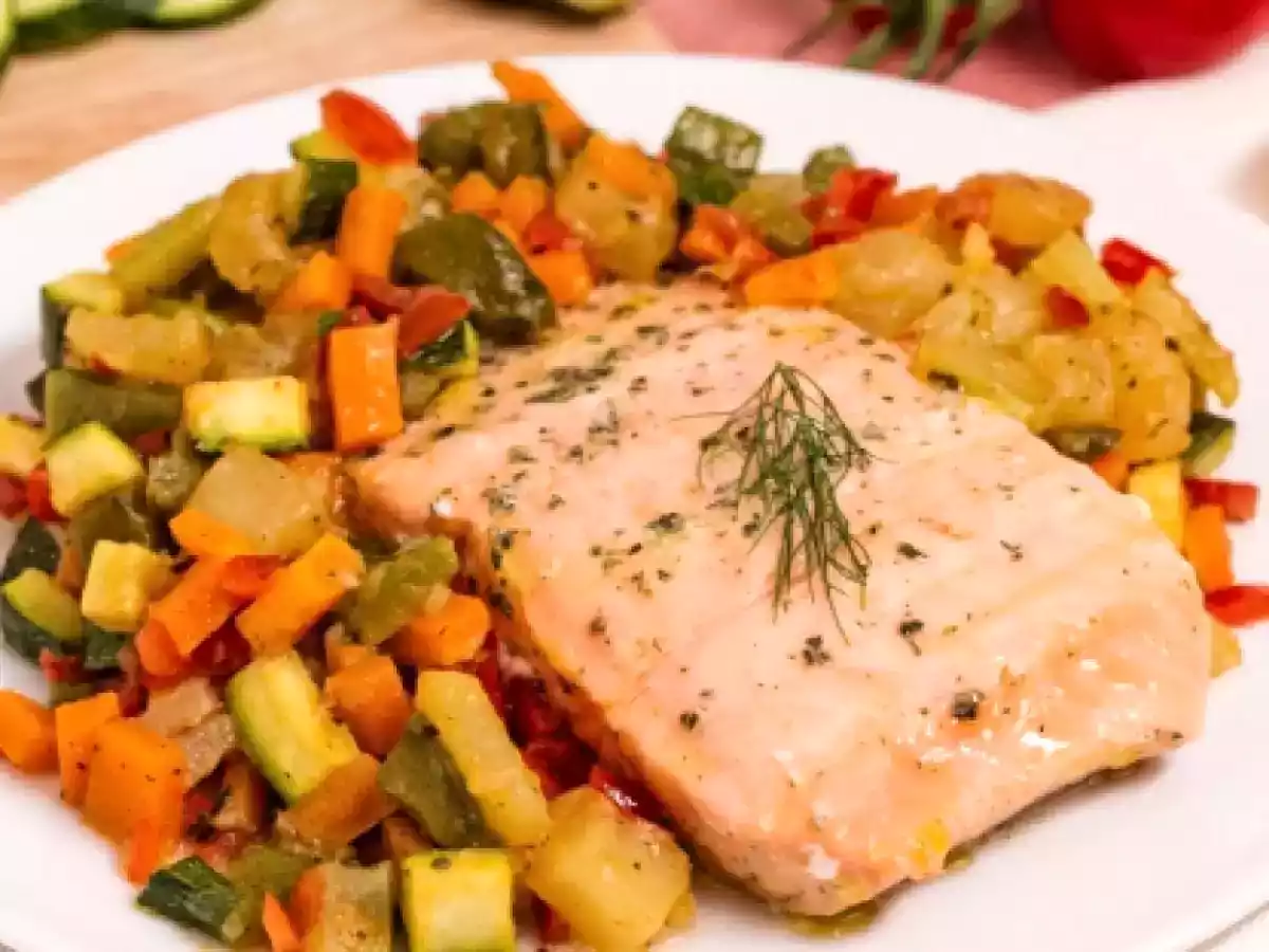 Salmone con verdurine