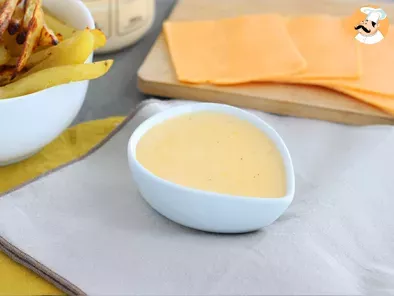 Salsa al formaggio per Tacos e cheeseburger