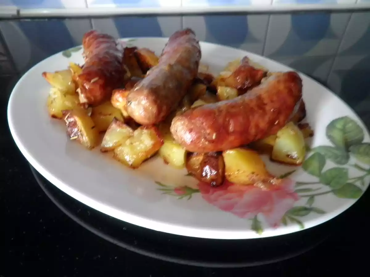 Salsicce piccanti al forno con patate al vino bianco - foto 2