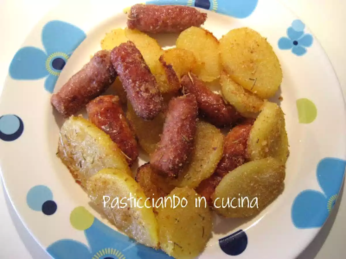 Salsiccia con patate al forno - foto 2