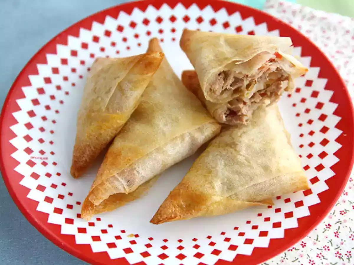 Samosa tonno e pomodoro