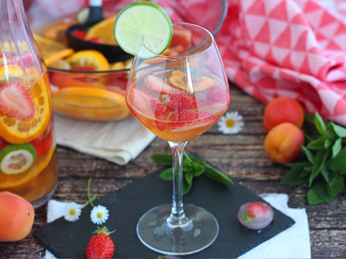 Sangria Bianca - La ricetta completa per prepararla a casa