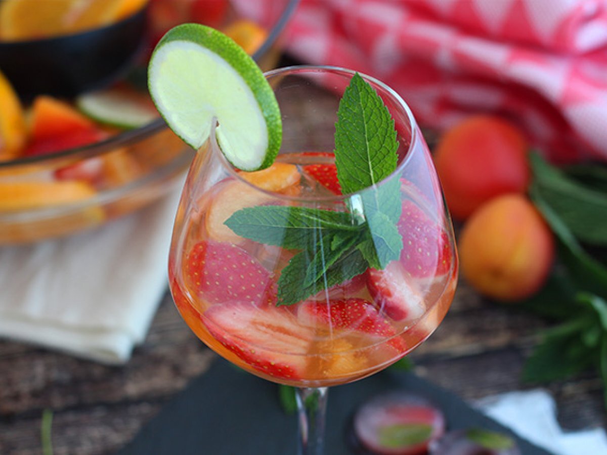 Sangria Bianca - La ricetta completa per prepararla a casa - foto 3