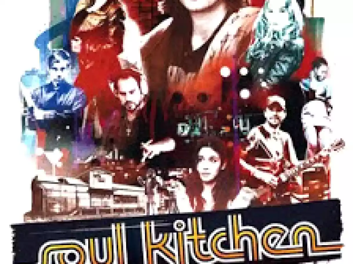 SARDINE FRITTE DELL'AGENTE IMMOBILIARE SU LETTO DI LATTUGA ROMANA - foto 3