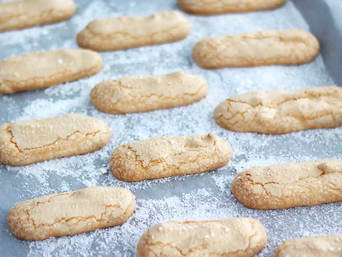 Savoiardi fatti in casa - Ricetta Facile - foto 2