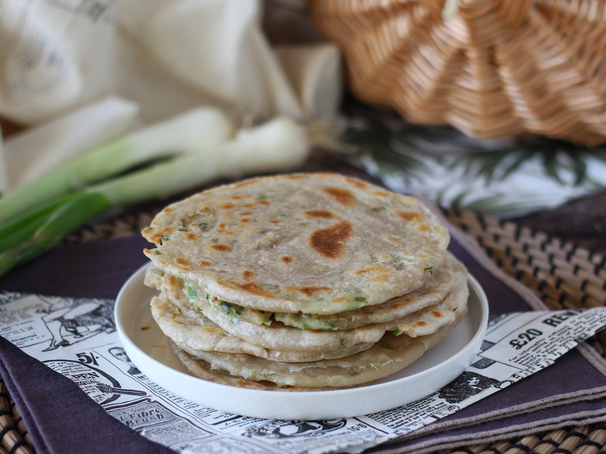 Scallion Pancake, le piadine cinesi con i cipollotti - foto 3