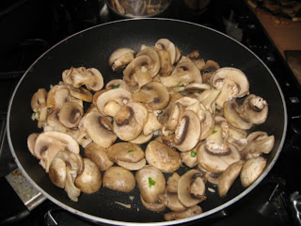 Scaloppine ai funghi - foto 3