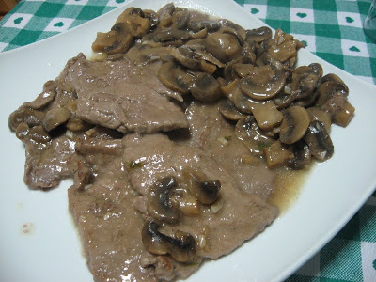 Scaloppine ai funghi - foto 4