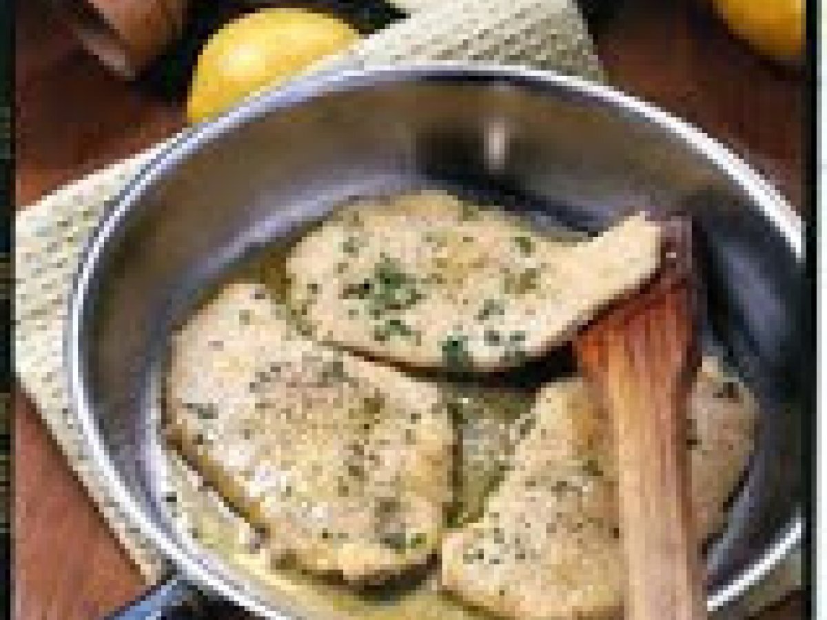 Scaloppine di vitello aromatiche con piselli