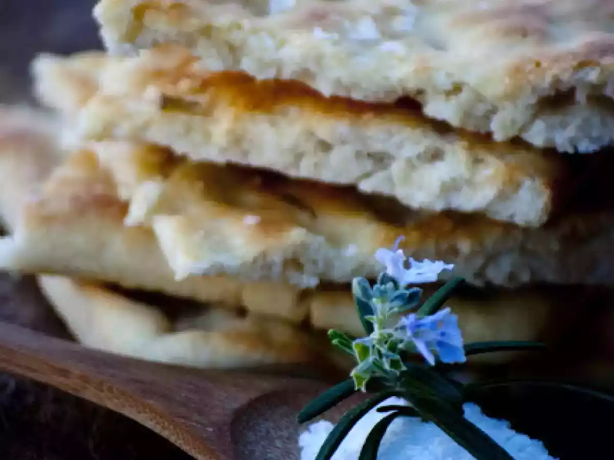 Schiacciata toscana al rosmarino