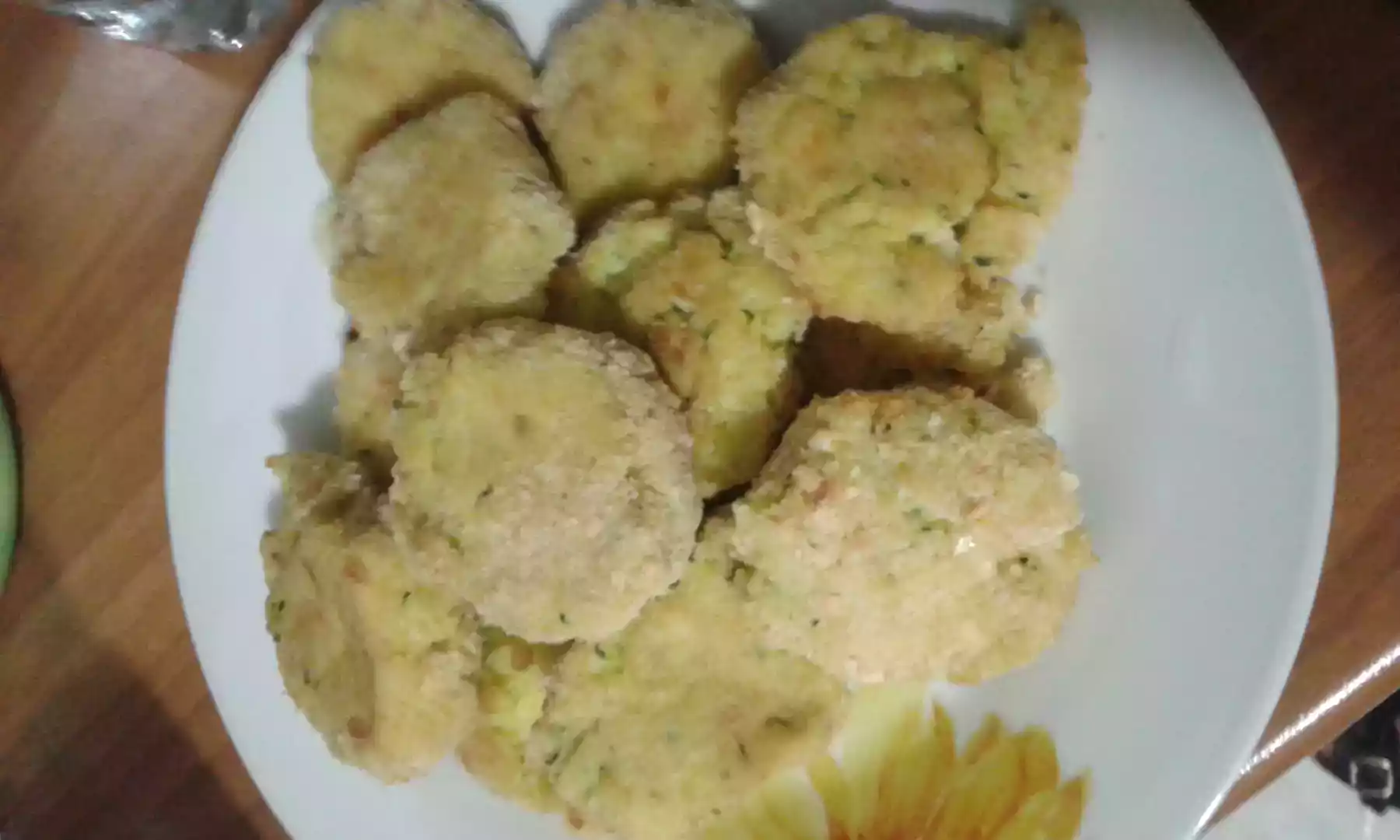 Ricetta schiacciatine di patate e zucchine con formaggio
