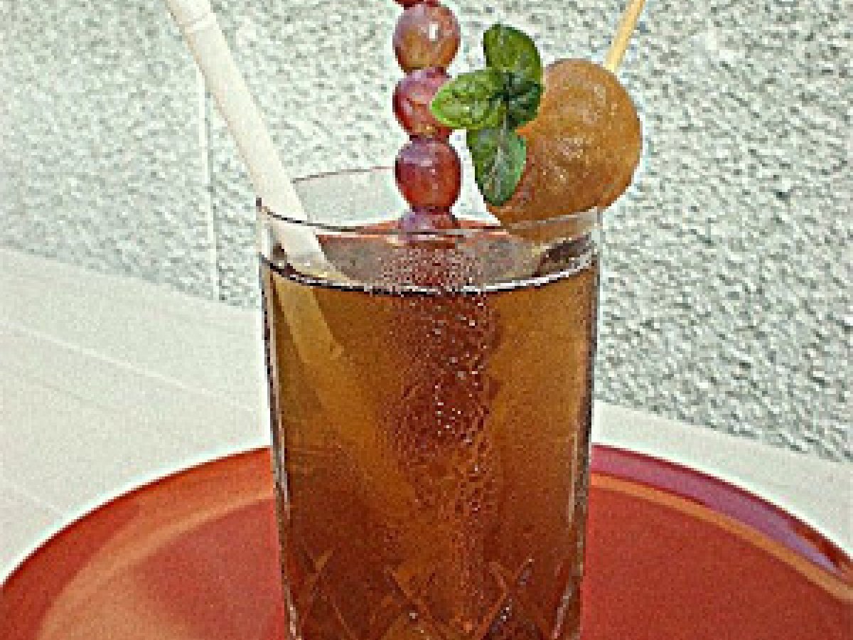 Sciroppo di menta per un cocktail dissetante