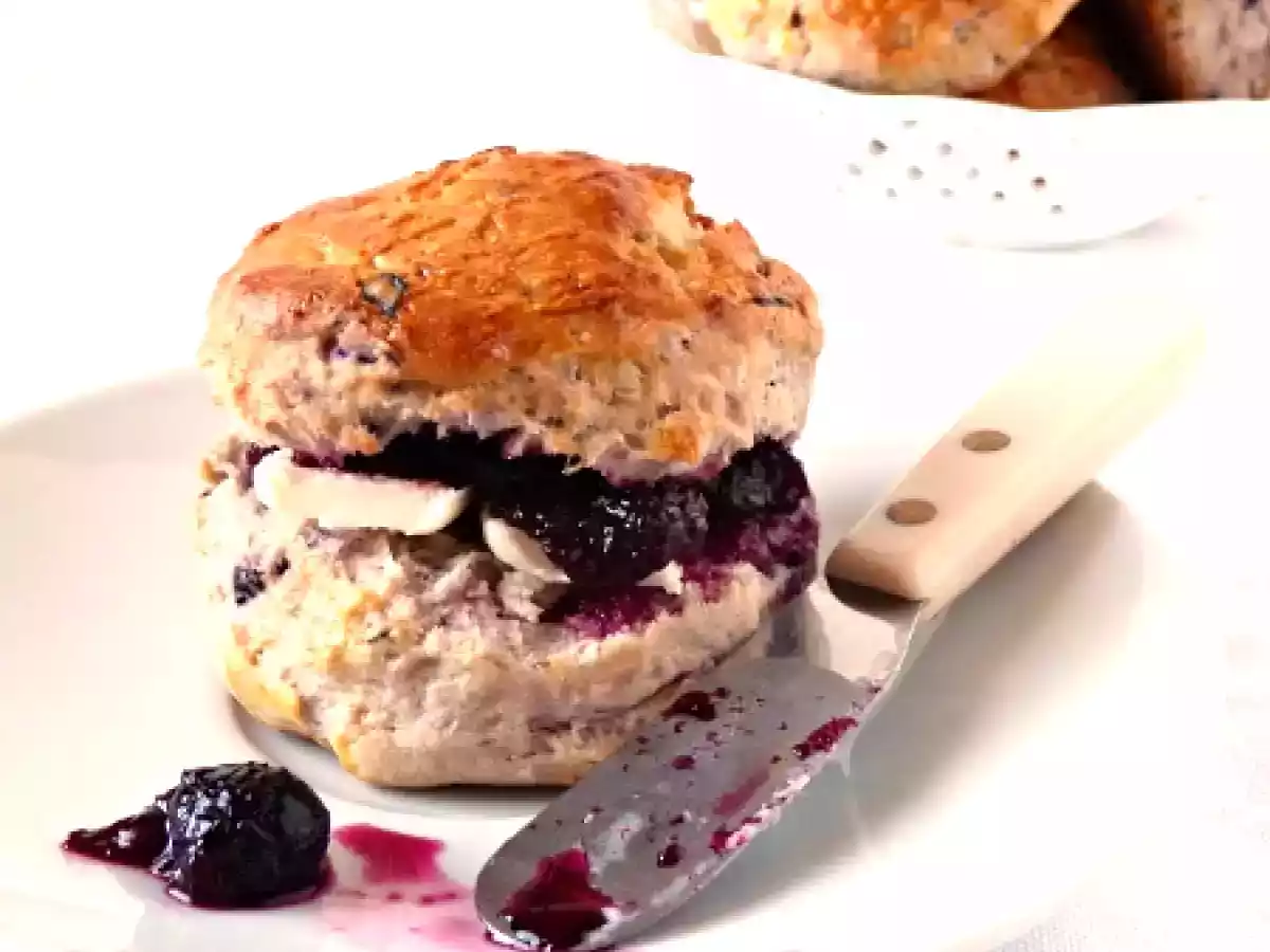 Scones ai mirtilli & panna acida - foto 2