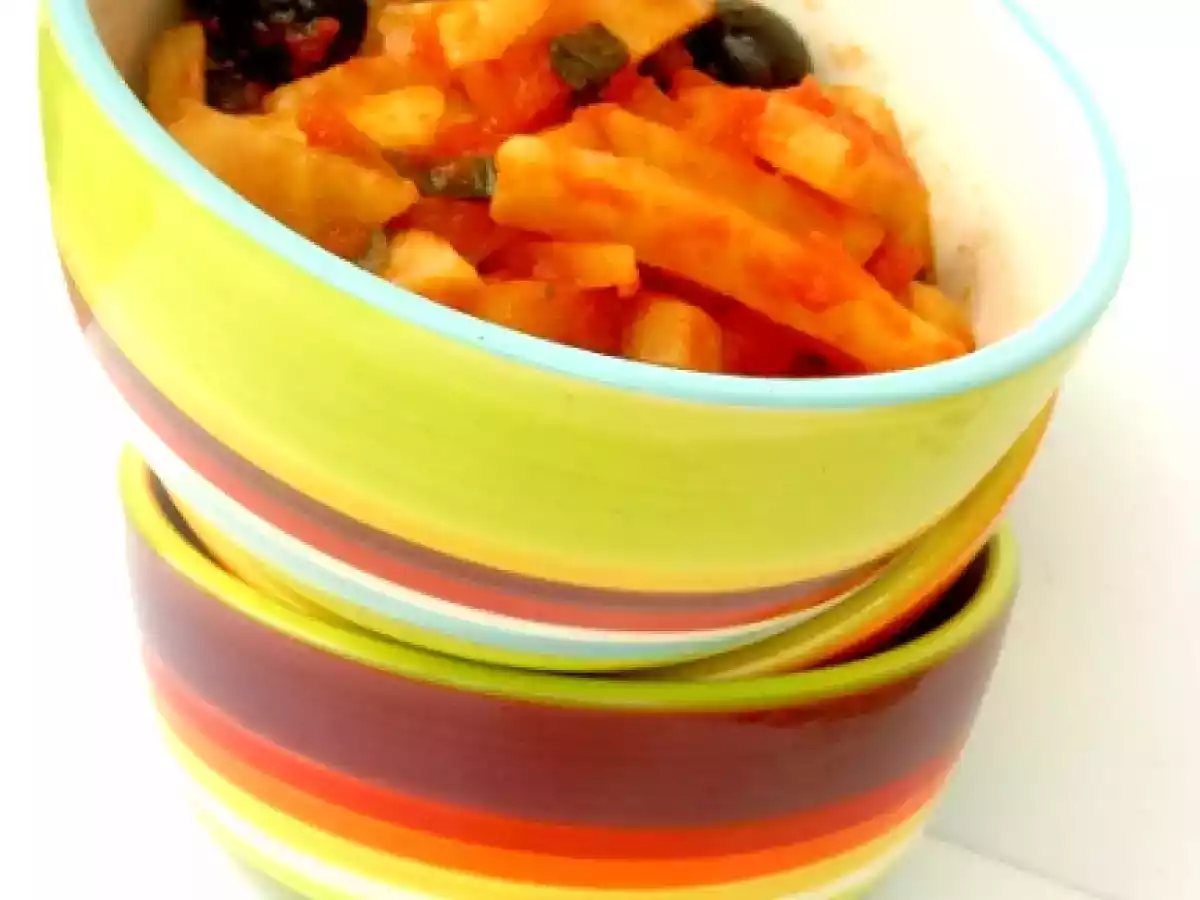 Sedano rapa al pomodoro e olive nere