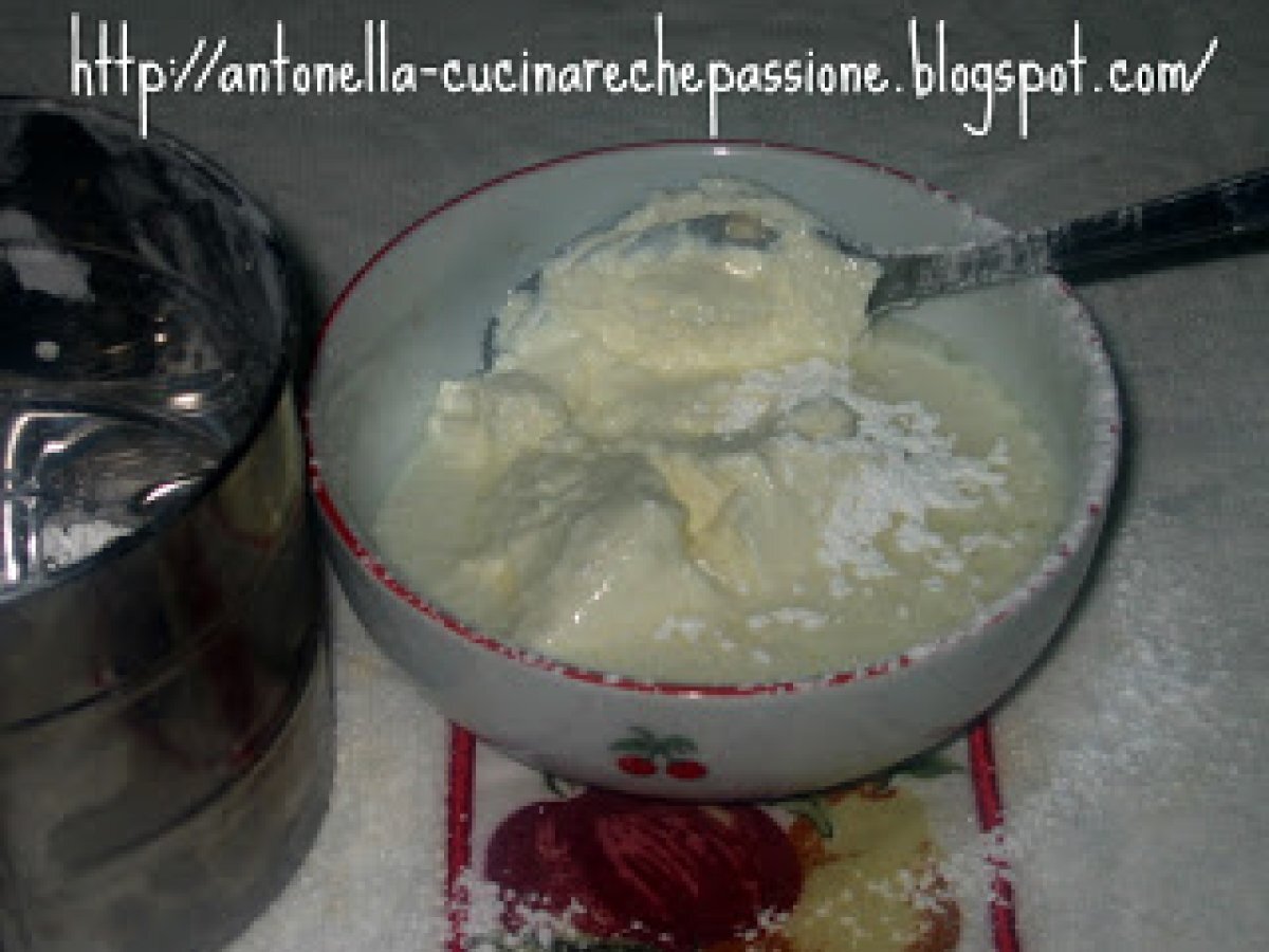 Semifreddo al kefir, ricotta e fragole - foto 4