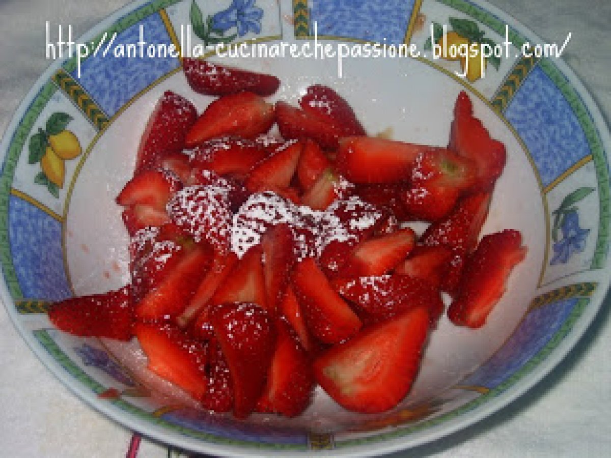 Semifreddo al kefir, ricotta e fragole - foto 6