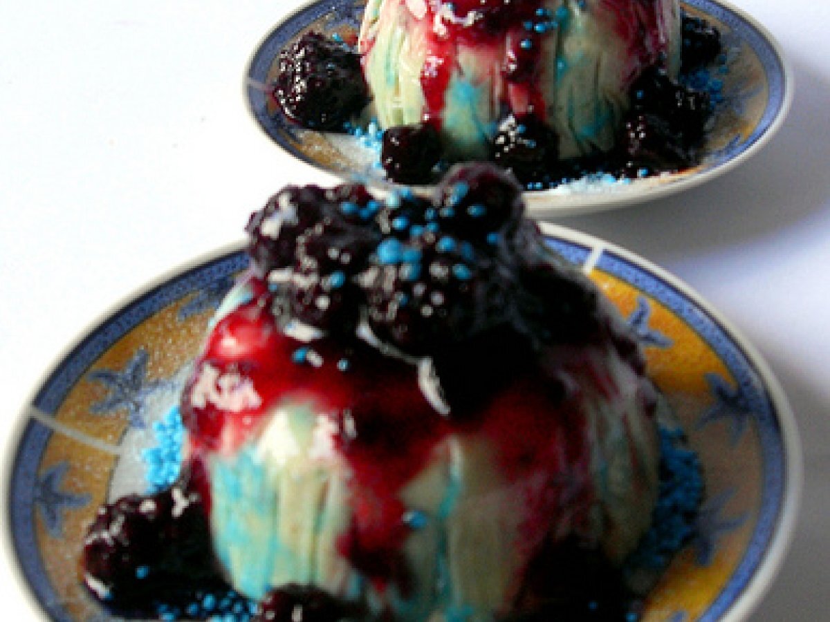 SEMIFREDDO CON SALSA AI MIRTILLI