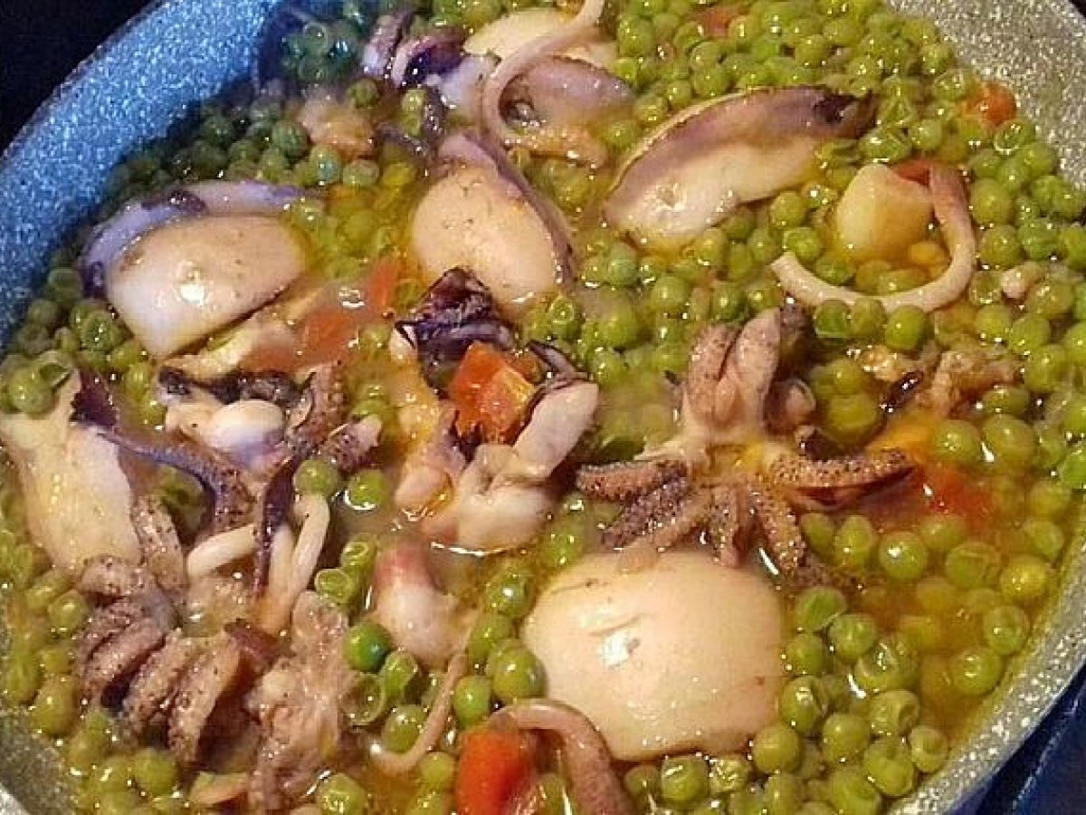 Seppie con piselli