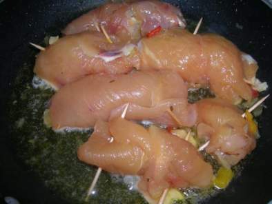 Sfiziosi nvoltini di pollo ai peperoni, foto 2