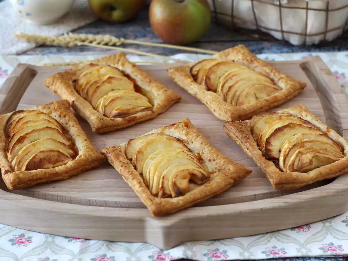 Sfogliatine alle mele: una ricetta veloce e facilissima da preparare - foto 2