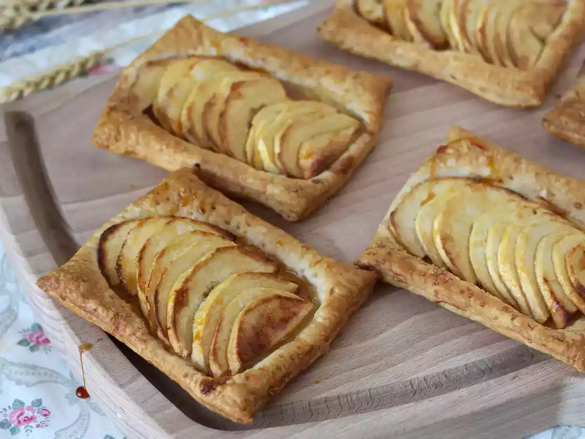 Sfogliatine alle mele: una ricetta veloce e facilissima da preparare - foto 3