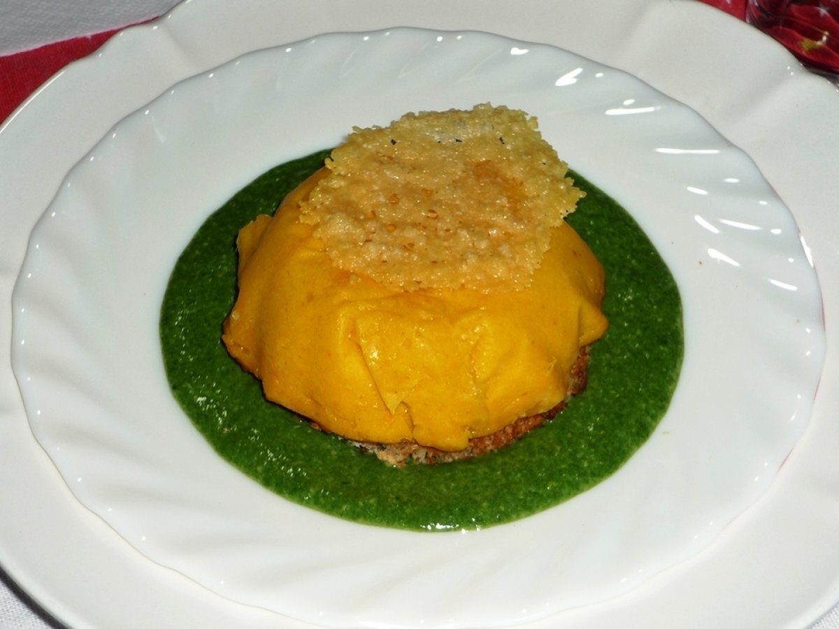 Sformatini di zucca con salsa di spinaci