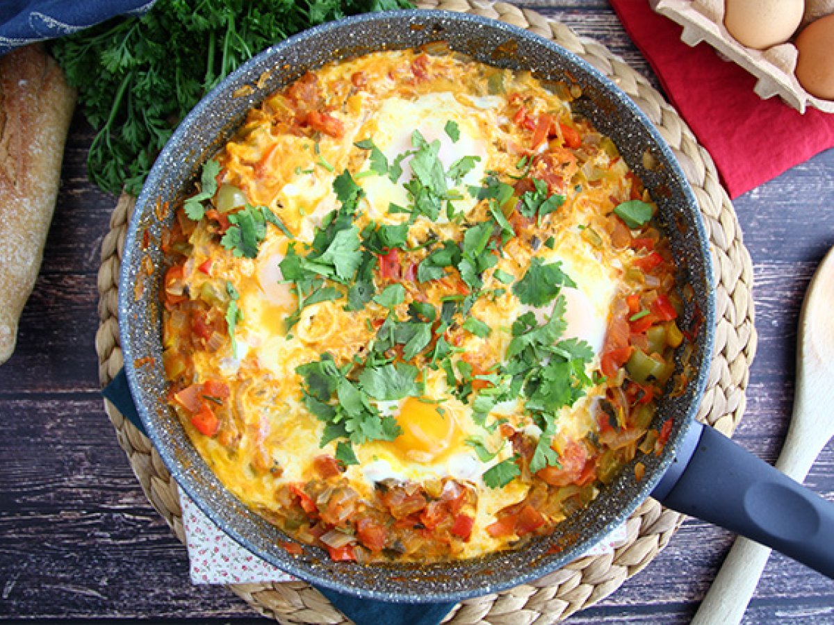 Shakshuka, un piatto saporitissimo a base di uova