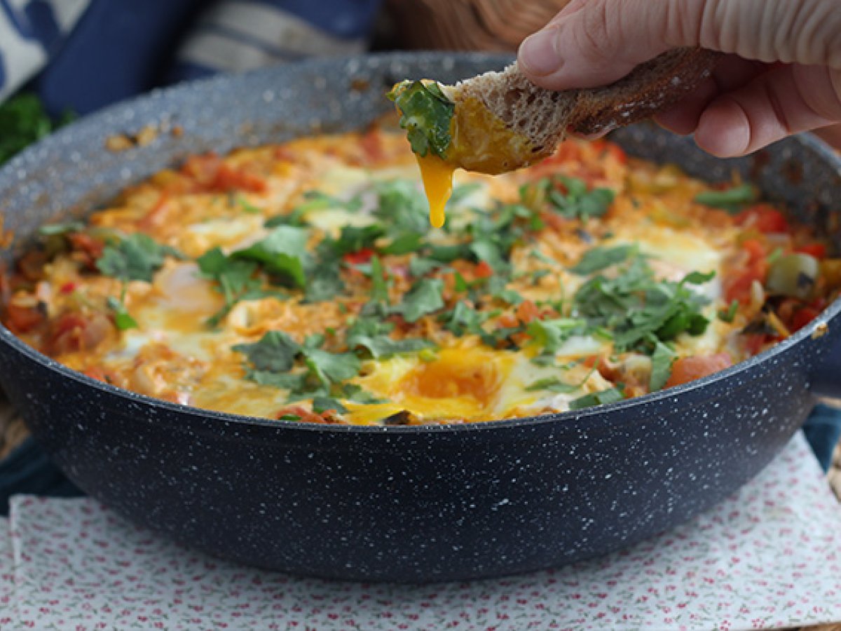 Shakshuka, un piatto saporitissimo a base di uova - foto 3