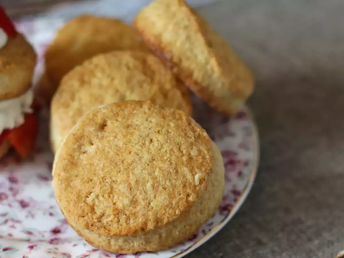 Shortcake alle fragole: ricetta originale americana facile, golosa e irresistibile - foto 4