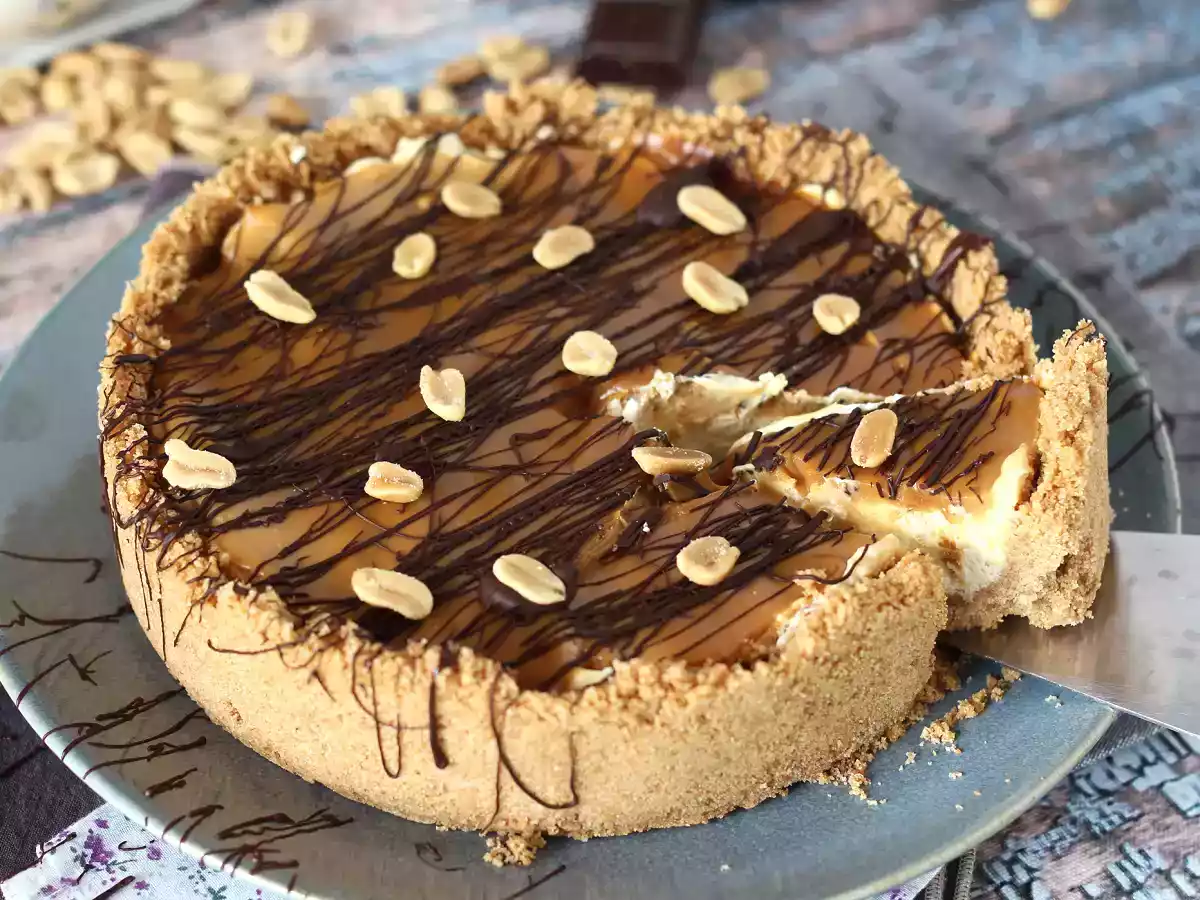 Snickers Cheesecake, un peccato di gola da provare subito! - foto 3