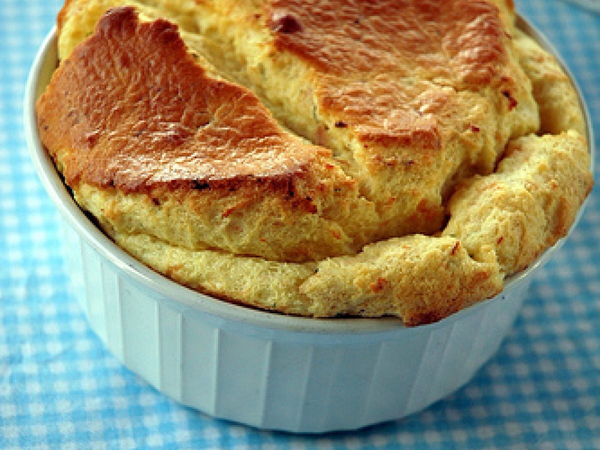 SOUFFLE' AL BURRO SALATO E SALMONE